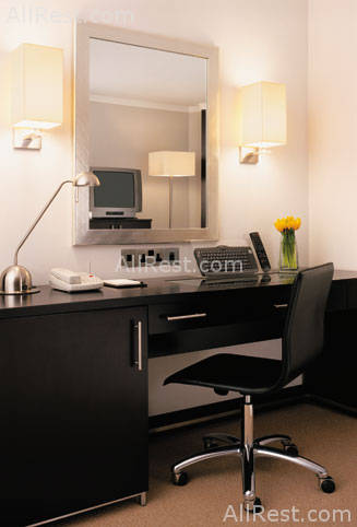 Traders Hotel Dubai 14